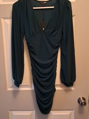 Fashion Nova Hunter Green Long Sleeve Ruched Bodycon Midi Dress